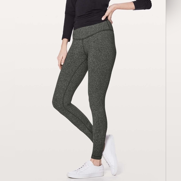 Lululemon Wunder Under Low-Rise Tight  size 6 - Picture 2 of 13